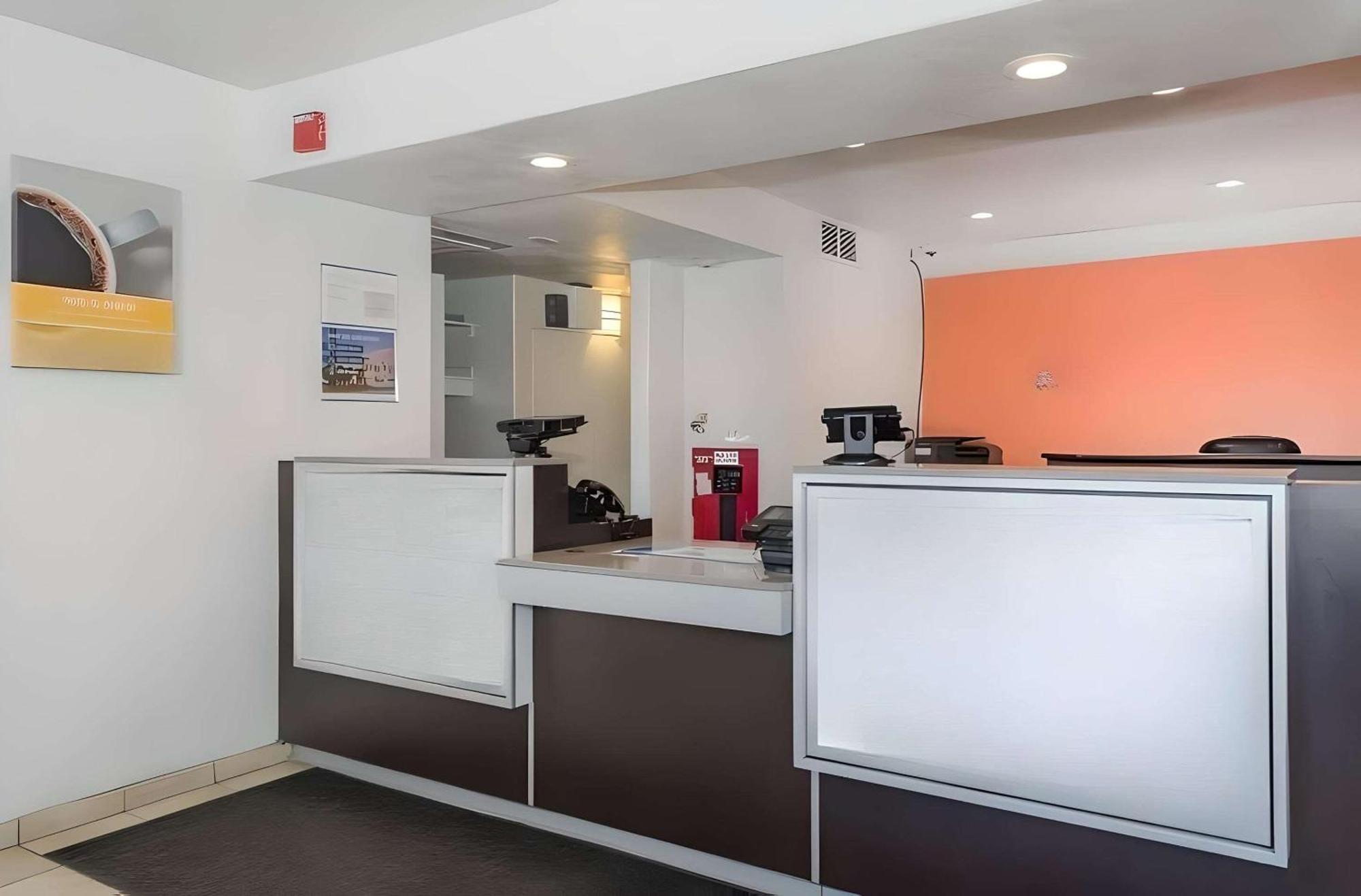 Park Inn By Radisson, Turlock Eksteriør billede