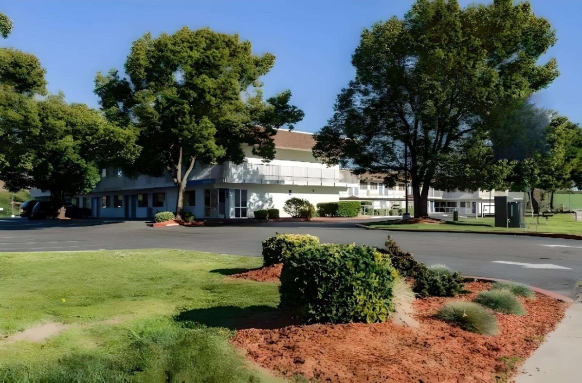 Park Inn By Radisson, Turlock Eksteriør billede